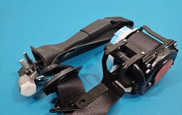Opel Insignia B Front seatbelt 23464716 IMPRK1547069