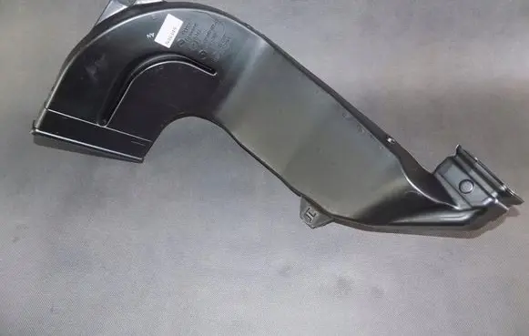 Audi A5 Cabin air duct channel 8W0819805A