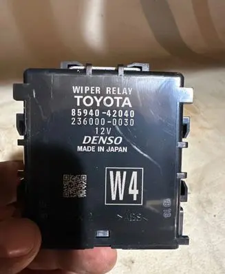 Toyota RAV 4 (XA50) Window wiper relay 8594042040 2360000030