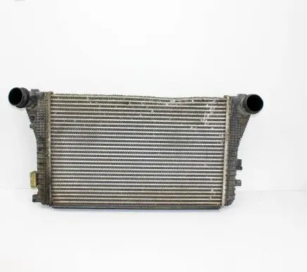 Volkswagen Caddy Intercooler radiator 1K0145803BM