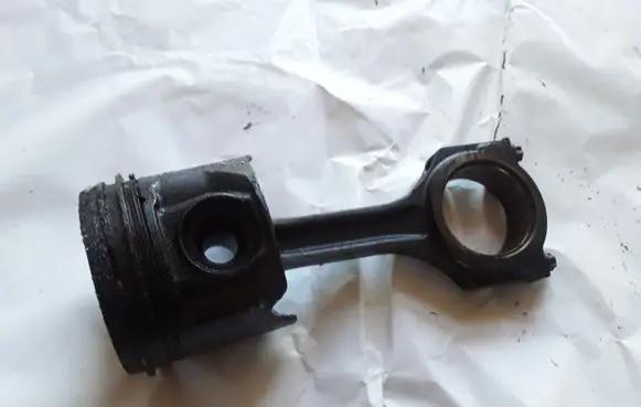 Ford Transit Piston with connecting rod H268X