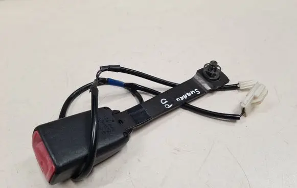 Subaru Outback Front seatbelt buckle B480 E034501