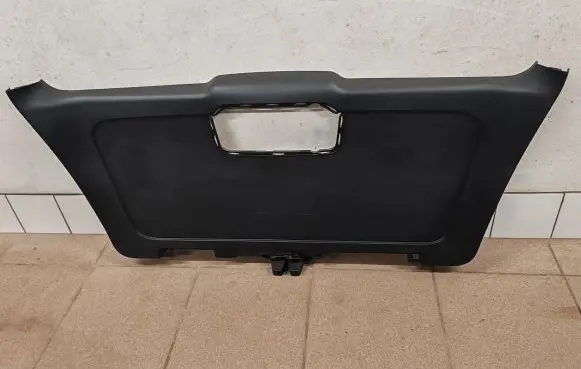 Mercedes-Benz A W169 Tailgate trim