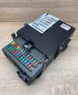Renault Espace - Grand espace IV Fuse module 8200403409 8200438793