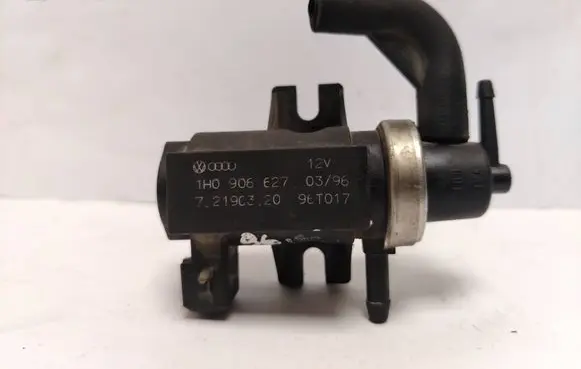 Audi A6 S6 C4 4A Turbo solenoid valve 1H0906627 96T017 219032