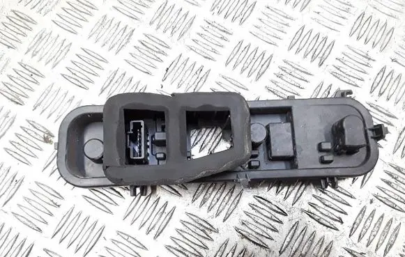 Dacia Logan II Tail light bulb cover holder