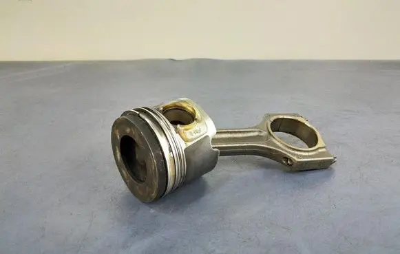 BMW 5 F10 F11 Piston 0840ZU