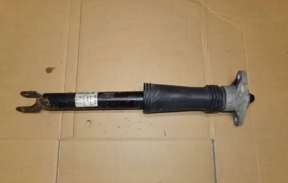 Hyundai i30 Rear shock absorber/damper 55310-2R200
