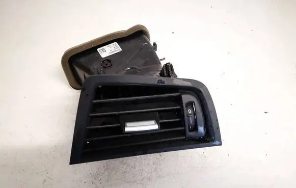 BMW 5 GT F07 Dash center air vent grill F5916688809