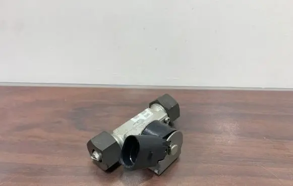 Cupra Formentor Air conditioning (A/C) expansion valve 8R0260696B 08022201S