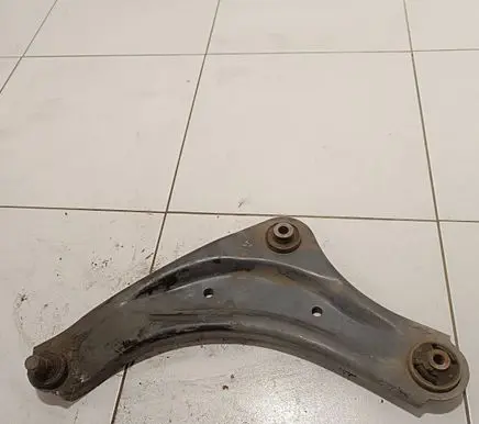 Nissan Juke I F15 Front lower control arm/wishbone TG26L22