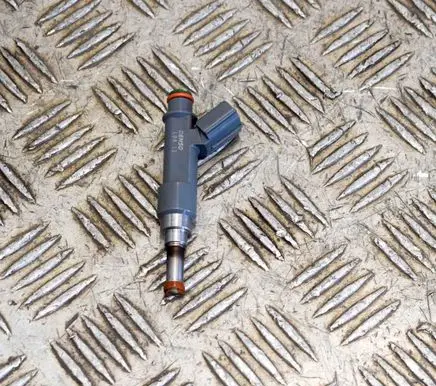 Fuel injector