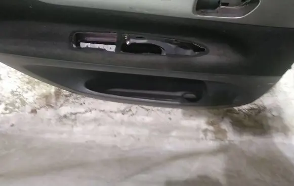 Toyota Avensis Verso Rear door card panel trim 