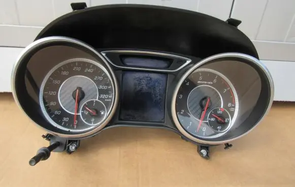 Mercedes-Benz A W176 Speedometer (instrument cluster) a1769006104