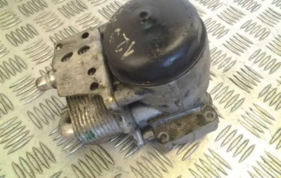 BMW 1 E81 E87 Oil filter mounting bracket 7574115