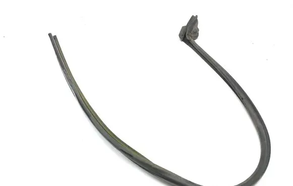 Renault Trafic III (X82) Rubber seal front door (on door) M898D