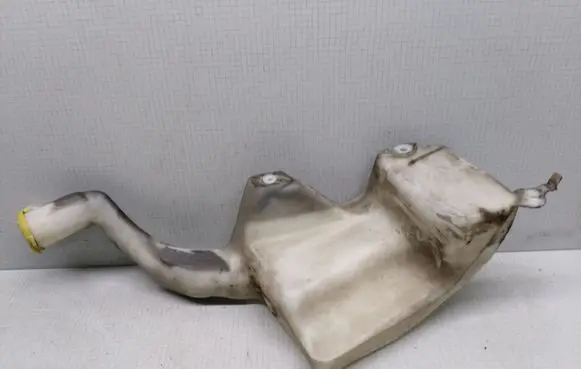 Chrysler Neon II Windshield washer fluid reservoir/tank 05303441AD