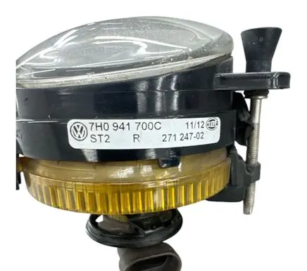 Volkswagen Polo IV 9N3 Front fog light 7H0941700C 27124702