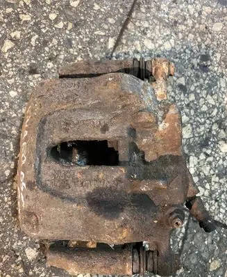 Opel Vivaro Front brake caliper