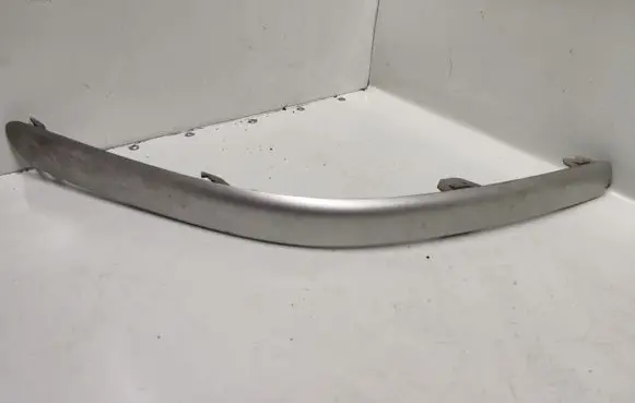 Toyota Avensis T250 Front bumper splitter molding 5271205020