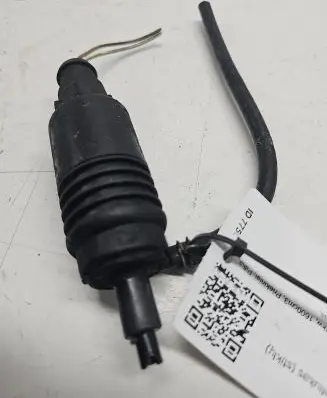 Audi A4 S4 B5 8D Windscreen/windshield washer pump 4A0955651