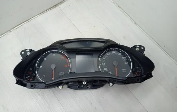 Audi A4 S4 B8 8K Speedometer (instrument cluster)