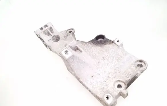 Volkswagen Touran I Generator/alternator bracket 038903143AF