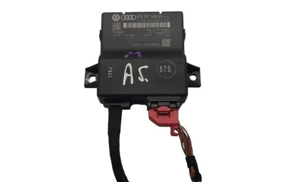 Audi A5 8T 8F Gateway control module 8T0907468AE