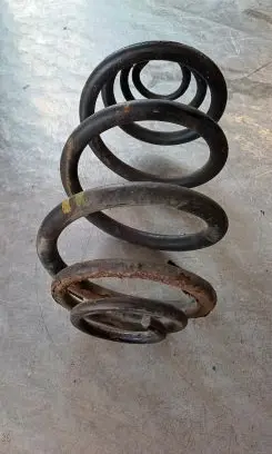 Renault Trafic III (X82) Rear coil spring