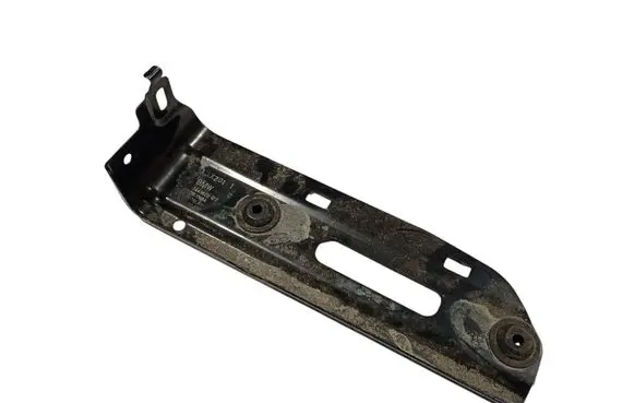 BMW X7 G07 Radiator support slam panel bracket 7443622 51647443622