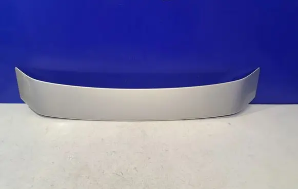 Tailgate/trunk spoiler