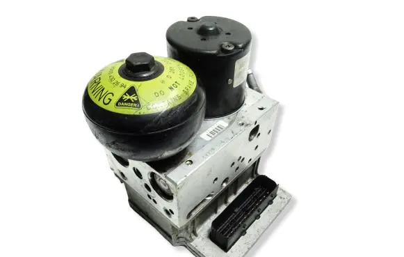 Mercedes-Benz E W211 ABS Pump 0265960048 A0084313912