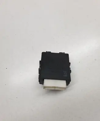 Toyota Auris 150 Window wiper relay 8594002040