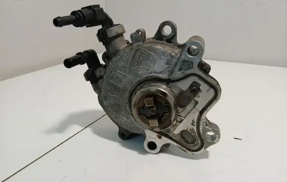 Jaguar XF Vacuum pump 4R8Q2A451AF