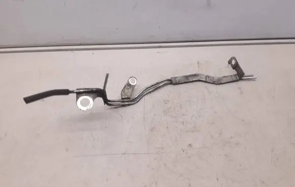 Lexus IS 220D-250-350 Vacuum valve 