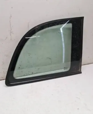 Opel Zafira A Rear side window 90579312 90573314 004367917