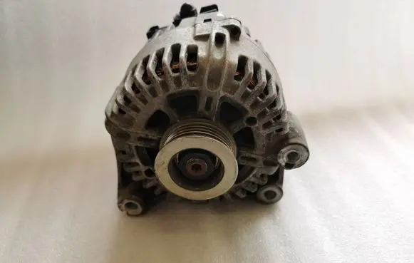 Mini One - Cooper Clubman R55 Generator/alternator 7823291