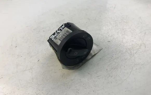 Volkswagen Golf VI Light switch 1K0941431BD