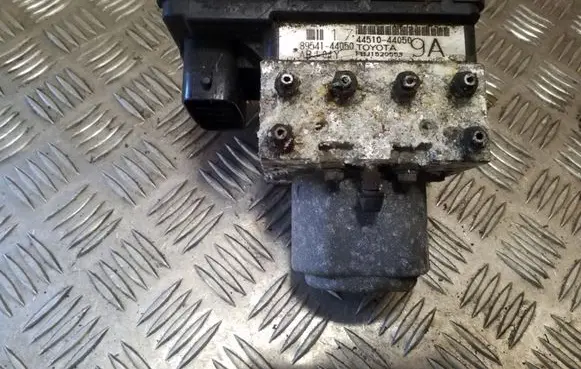 Toyota Avensis Verso ABS Pump 4451044050 8954144050