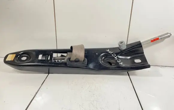 Volvo XC90 Front seatbelt 30662728