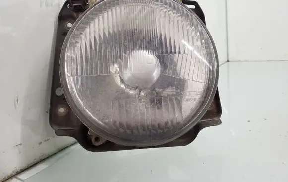 Volkswagen Golf II Headlight/headlamp 111941605A