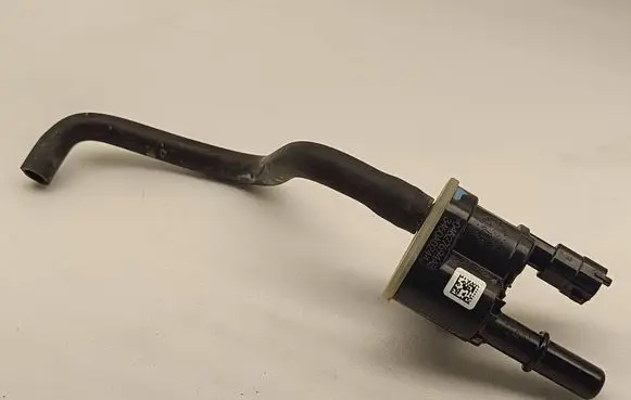 Chrysler Pacifica Breather valve 04627694AB 3460A0244