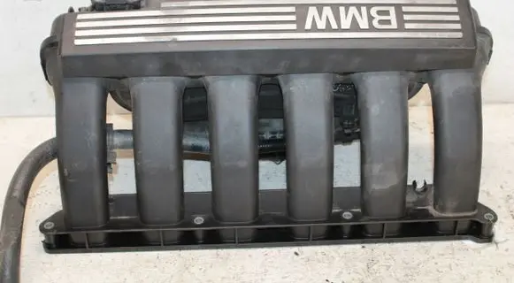 BMW 5 E60 E61 Intake manifold 7559063 755906304 51750610