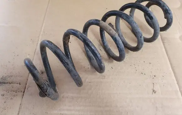 Volkswagen PASSAT CC Rear coil spring