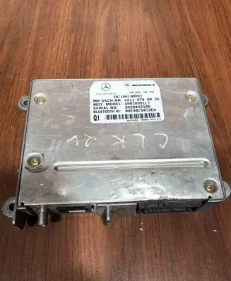 Mercedes-Benz E W211 Bluetooth control unit module A2118700026 UH03MM01LT