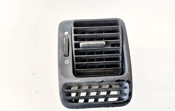 Honda CR-V Dash center air vent grill 77630s9a00 77630-s9a-00