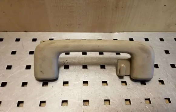 Mitsubishi Outlander Rear interior roof grab handle