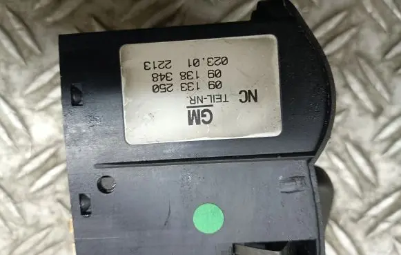 Opel Zafira A Light switch 09133250