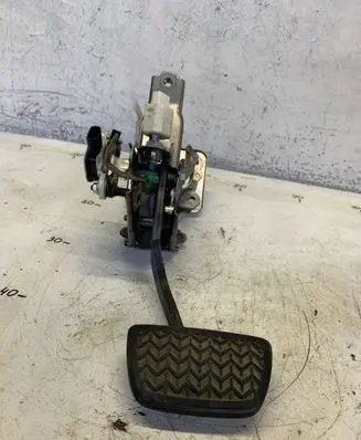 Lexus IS III XE30 Brake pedal