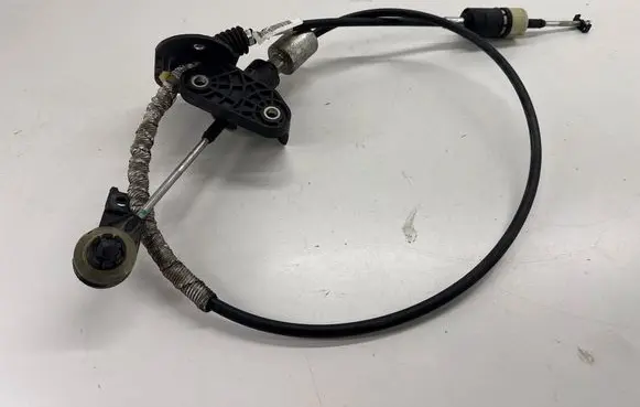 Volvo S60 Gear shift cable linkage 31367803 31367924